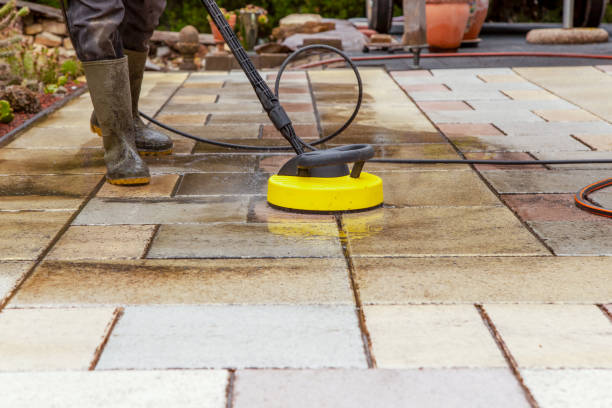 Best Pool Deck Cleaning  in Calverton, NY